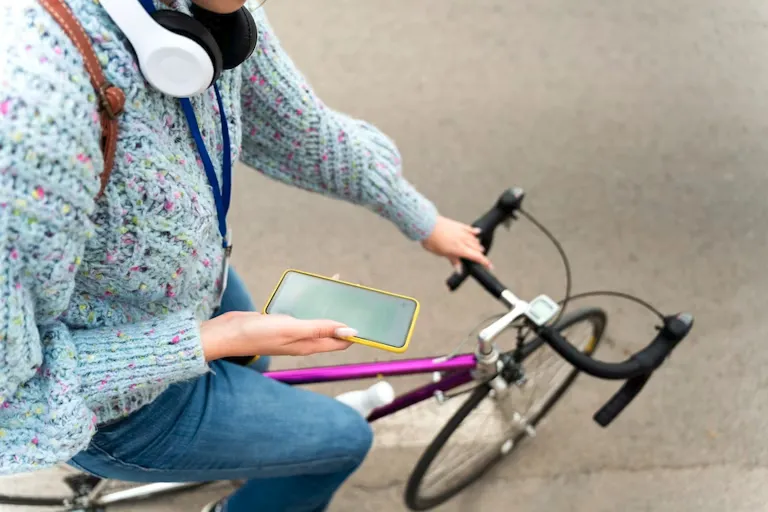 Enjeux environnementaux : en quoi l’éducation transforme-t-elle les comportements des jeunes ?